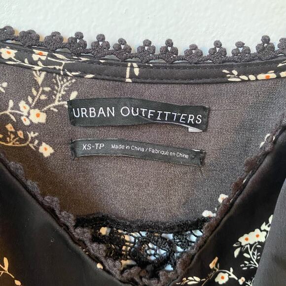 Urban Outfitters Women's size XS Black Floral Satin Mini Slip Dress Summer Boho - Picture 3 of 6